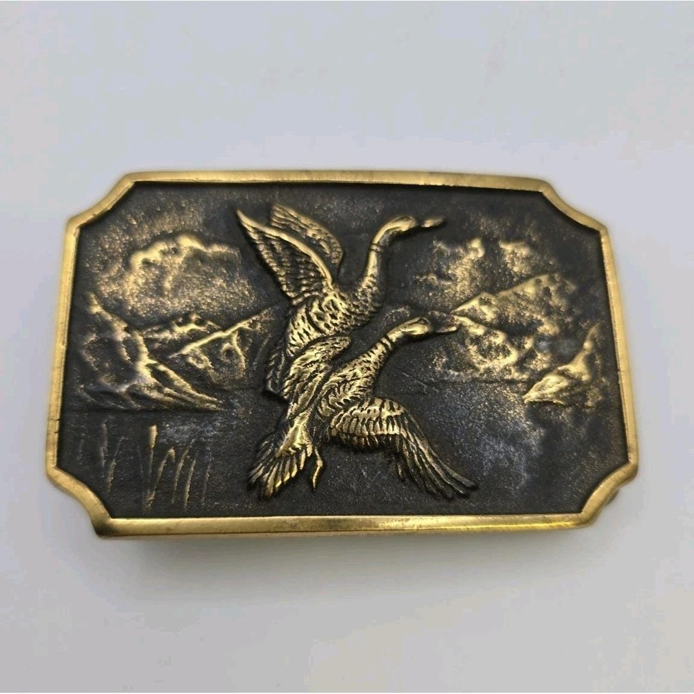 Vtg 1978 BTS Solid Brass Belt Buckle Flying Ducks & Mountain Scene USA Embossed